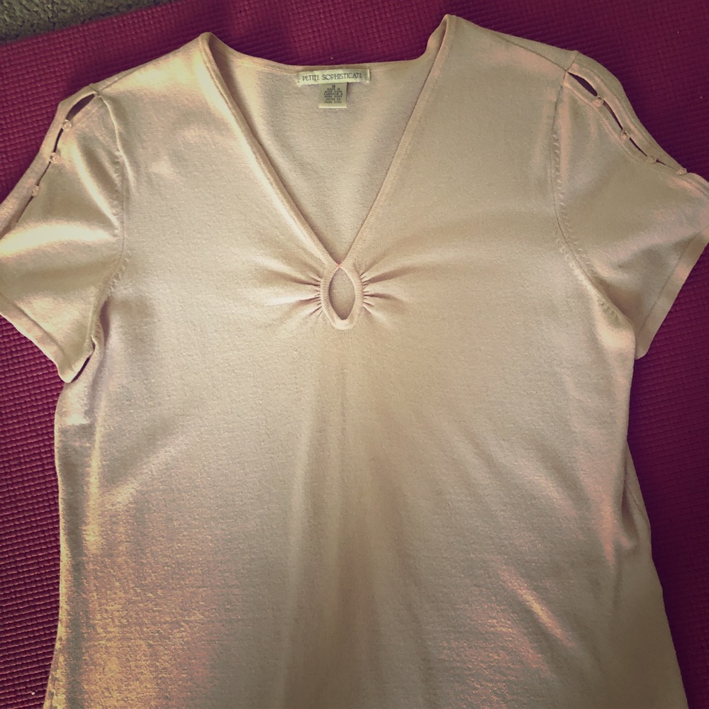 Short sleeve sweater top pale pink.